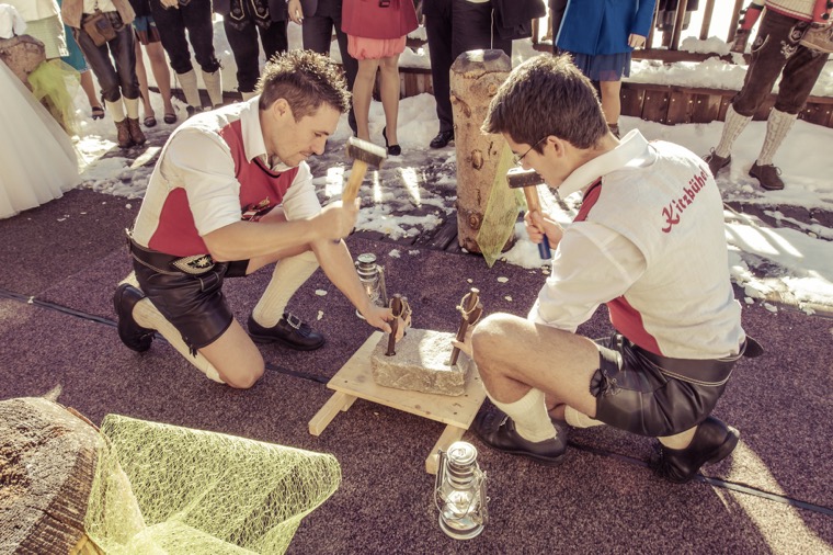 20131012-151654-36975-C